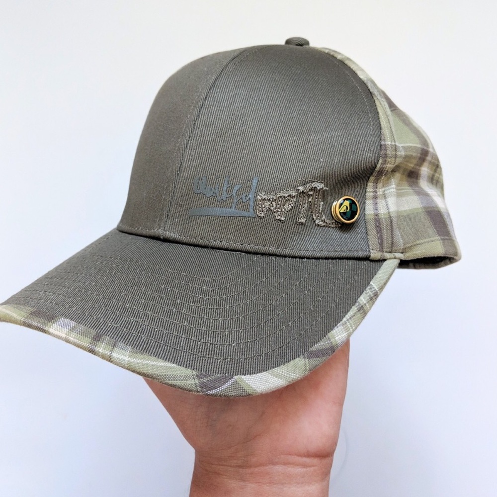 Quicksilver Plaid Hat with Pins